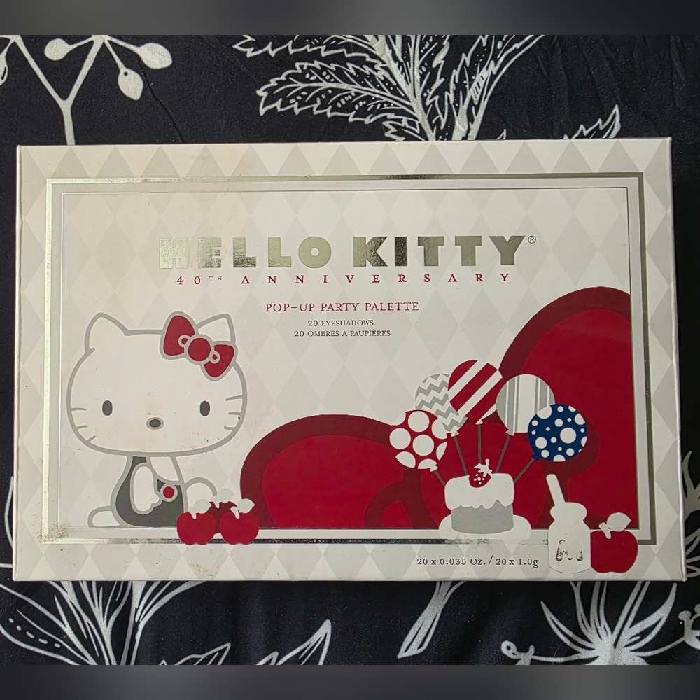 Hello Kitty 40th Anniversary Pop-Up Party Palette - Red and White
